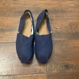 NAVY BLUE WOMENS TOMS